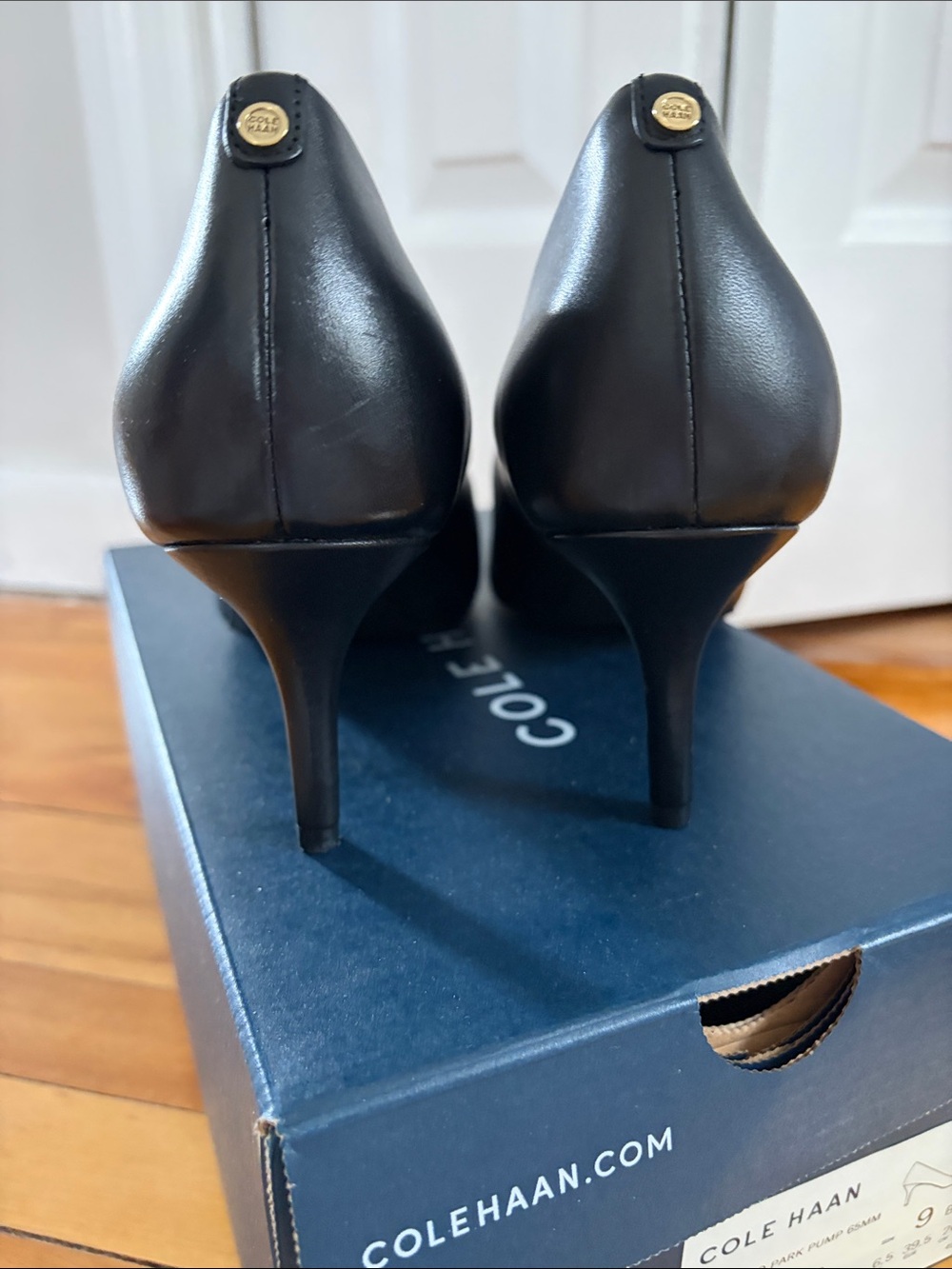 Cole Haan Black GOTO Park Pump Leather w/Pointed Toe - Picture 4 of 6